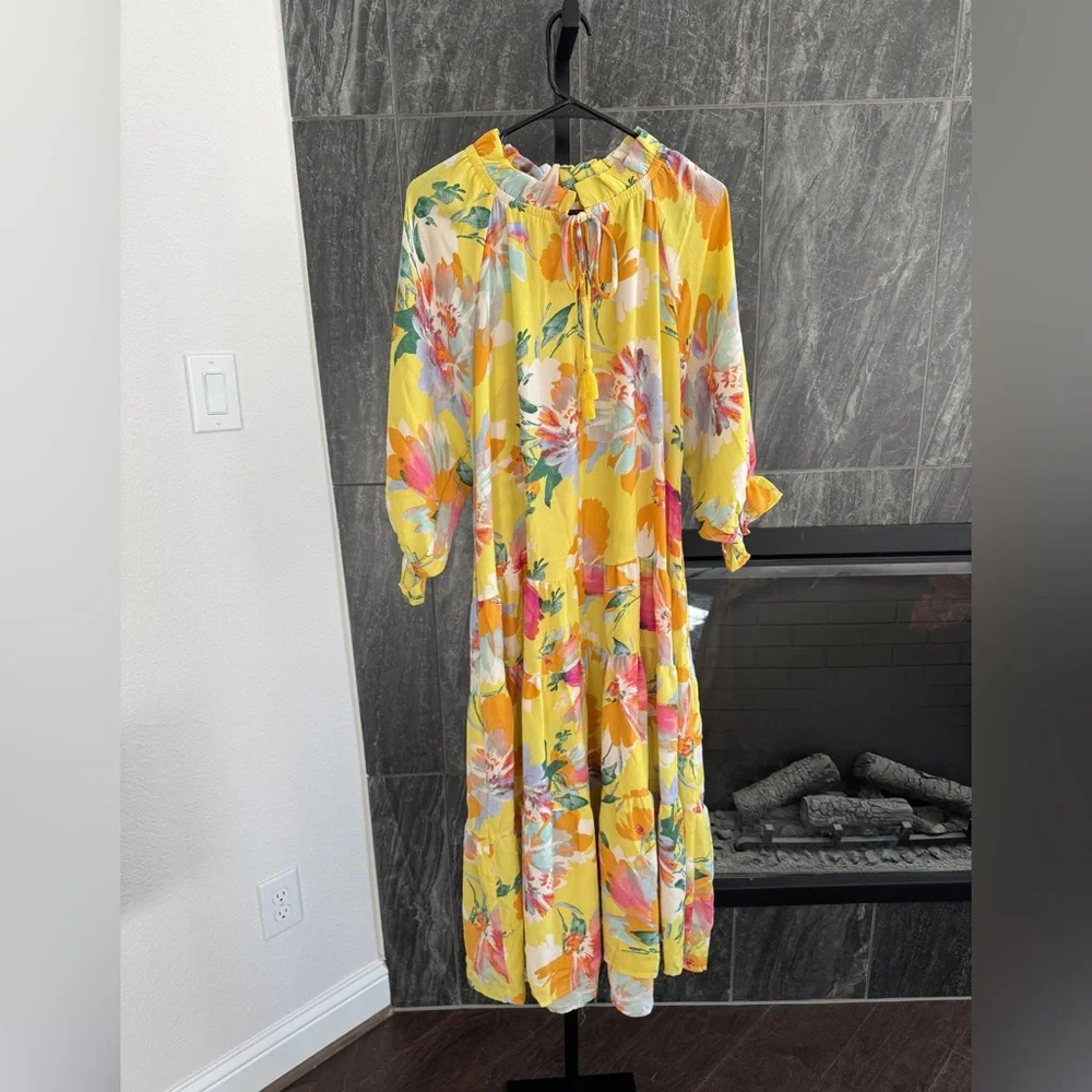 Easel PRINTED BLINK TIERED MAXI DRESS NWT - Picture 2 of 9